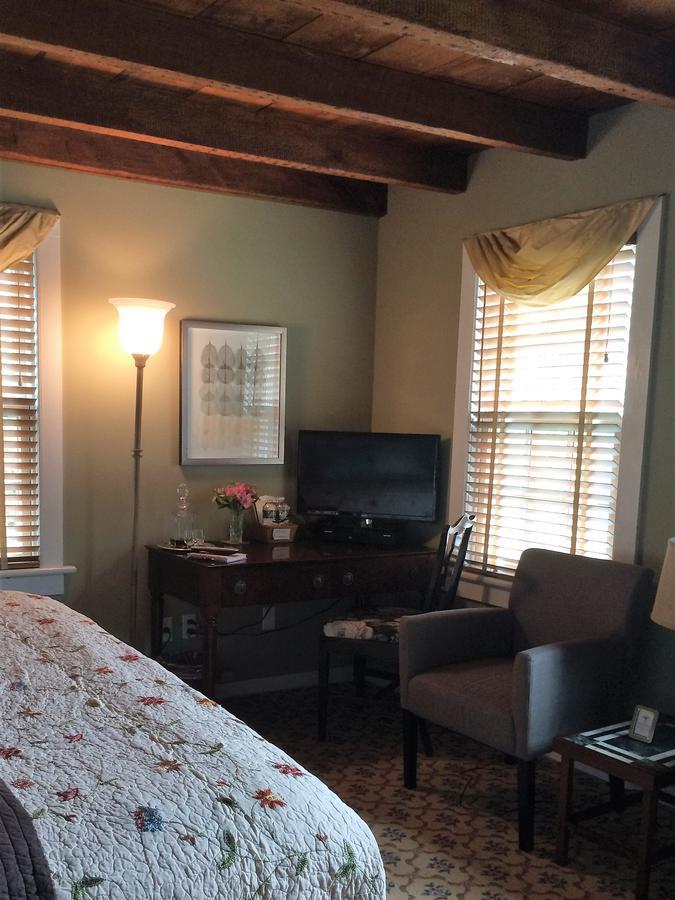 Bed and Breakfast A Butlers Manor Southampton Zewnętrze zdjęcie